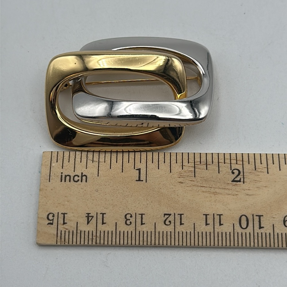Rare 1974 Vintage Christian Dior Germany Silver Gold Tone Abstract

Pin Brooch - Picture 3 of 8